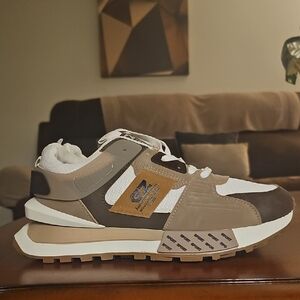 Men's Casual Sneakers - Brown and White
